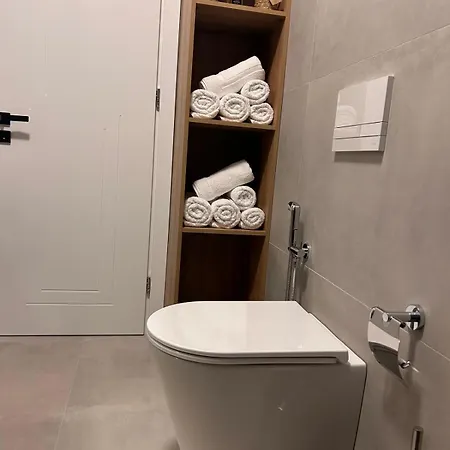 شقة Nushi *