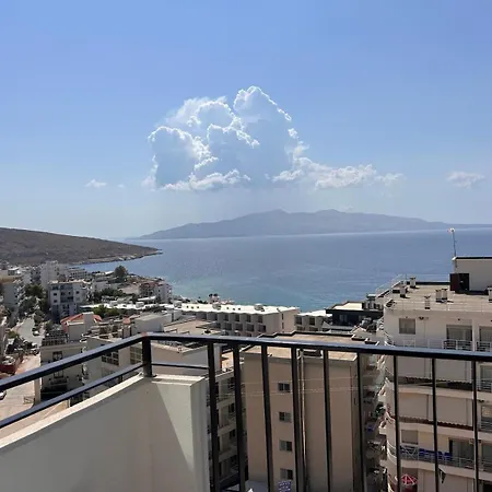 Nushi ساراندا