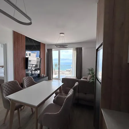 Nushi Apartment Sarande