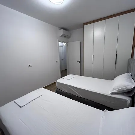 Nushi Apartament Saranda