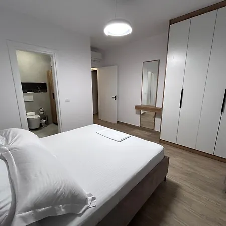 Nushi Appartamento Sarandë