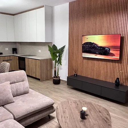 Apartment Nushi *