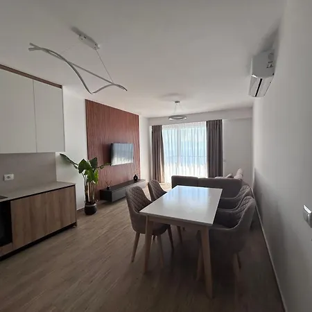 Nushi Apartament Saranda
