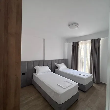 Nushi Apartment Sarande